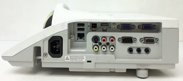 Hitachi HDMI VGA Projector with 3244 Lamp Hours Used CP-D27WN - Image 4
