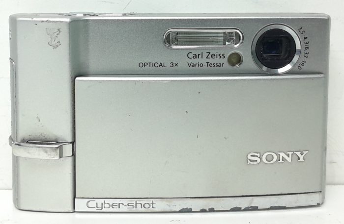 Sony Digital Camera Optical 3X Vario - Tessar 7.2 MP DSC-T50 - Image 2