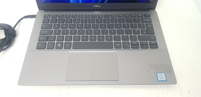 Latitude 3301_2