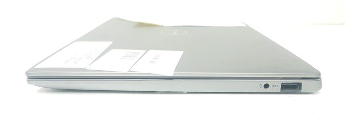 Latitude 3301_5