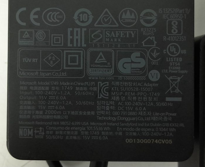 Microsoft Surface Docking Station with Power Supply 1661 (Charger: 1749) - Image 4