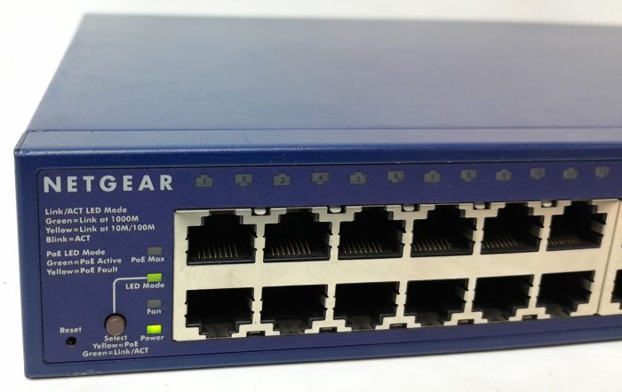 Netgear Gigabit Smart Switch 48 Ports With 48 PoE Ports Prosafe GS748TP - Image 6