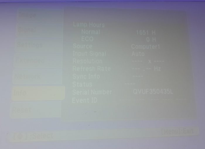 Epson Projector HDMI VGA with 1651 Lamp Hours Used EB-470 H456B - Image 2