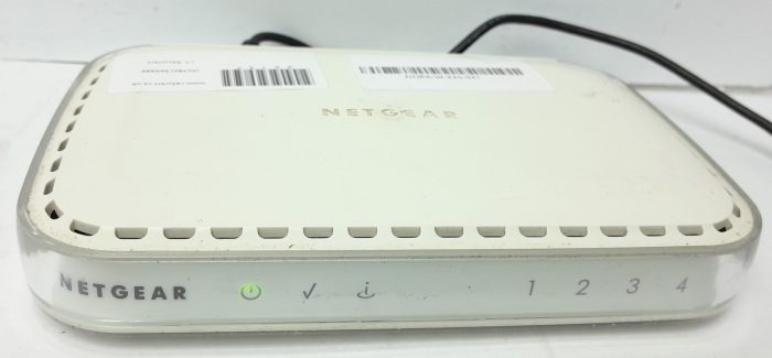 Netgear ADSL2+ & ADSL Modem Router DG834 v3 & v4 - Job Lot x3 - Image 5