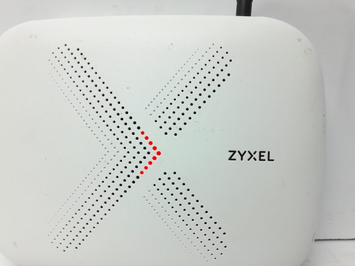 ZyXEL Tri-Band WiFi System Multy X AC3000 WSQ50 - Image 6