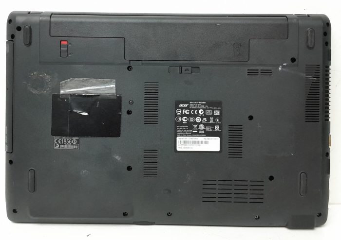 Acer_Aspire_5749_5