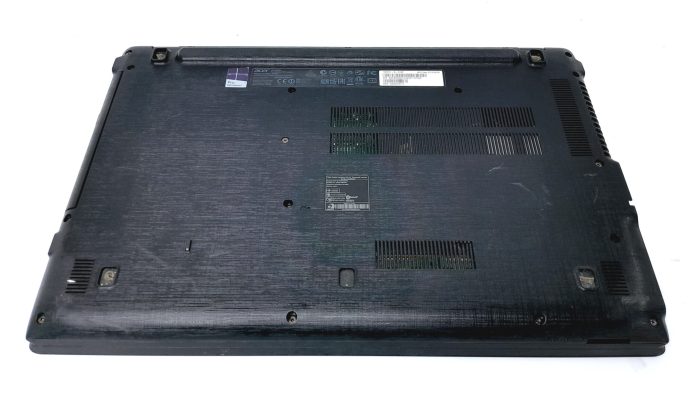 Acer_Travelmate_P257_8