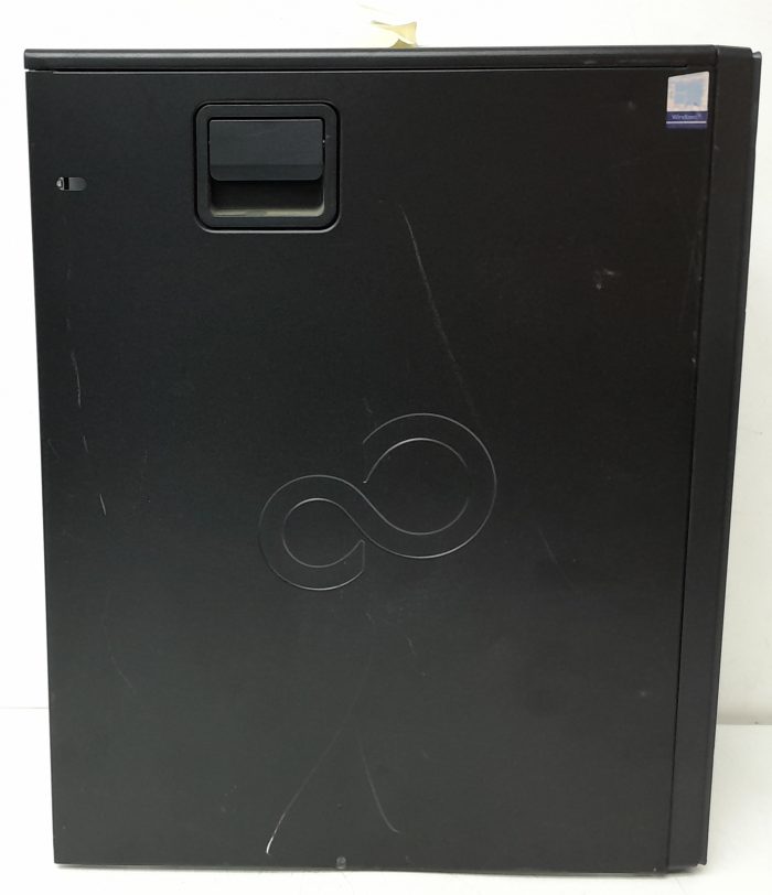 Fujitsu_Esprimo_P557_4