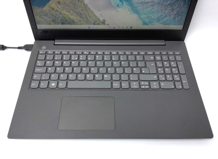 Lenovo_V130-15ikb_2