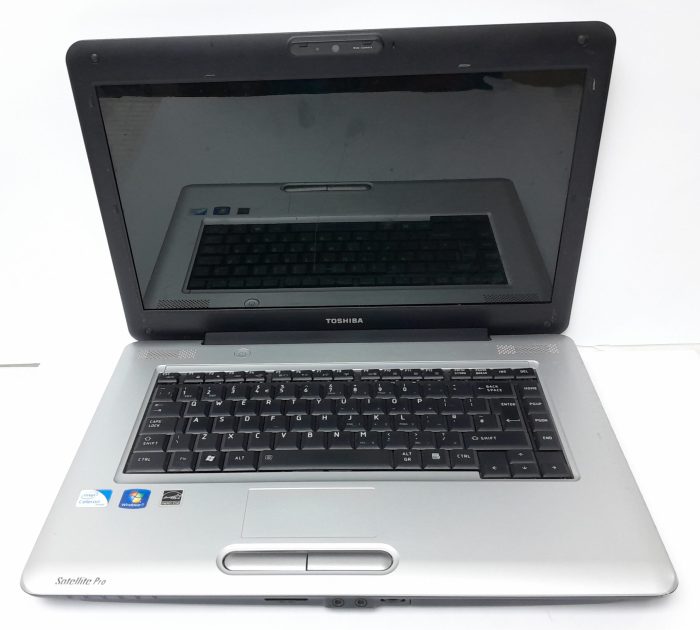 Toshiba_Satellite_Pro_L450-17k_2
