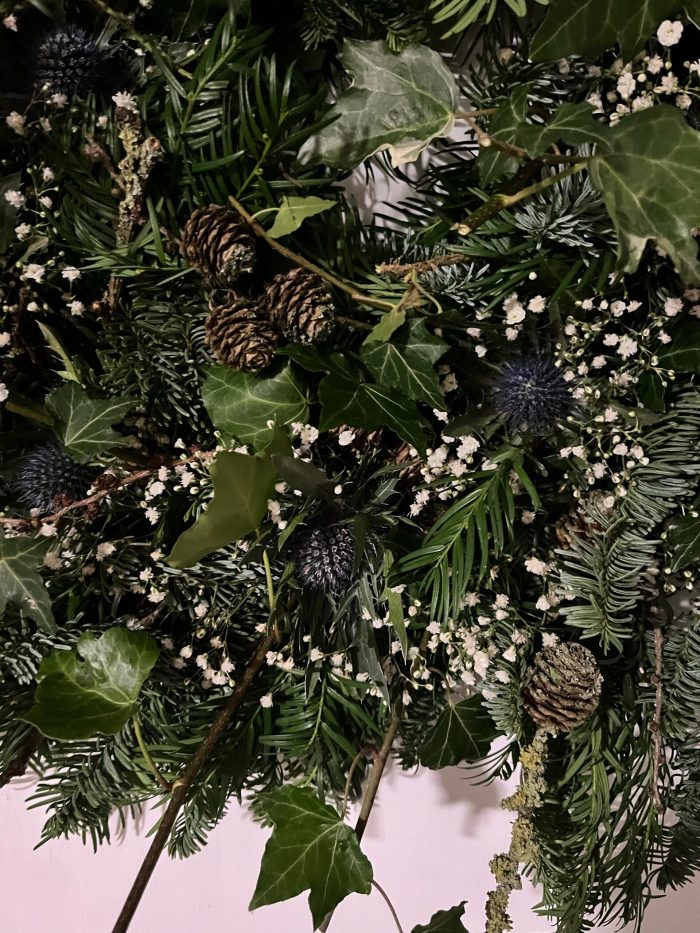 Fresh Christmas Wreath - Image 10