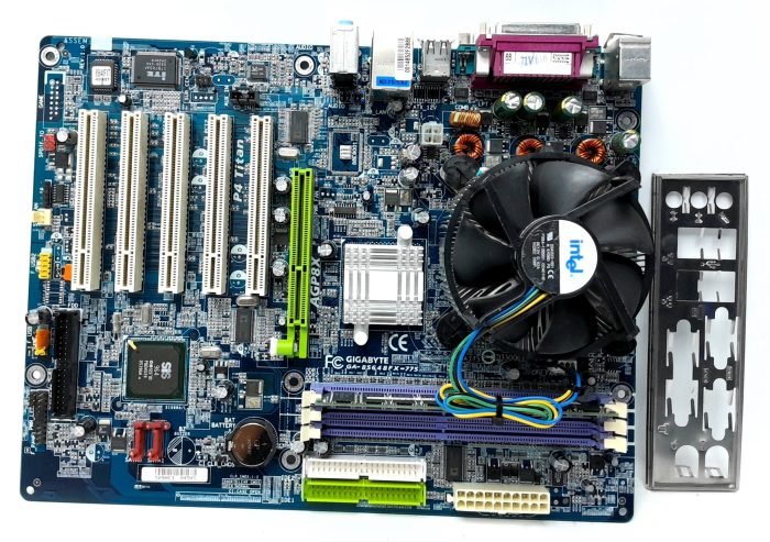 Gigabyte Motherboard Intel Pentium 4 With I/O Shield GA-8S648FX-775 LGA775 DDR1 ATX - Image 2