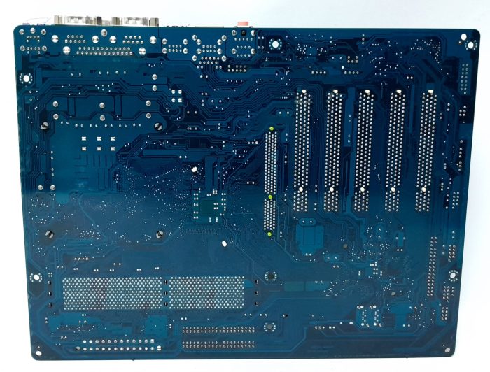 Gigabyte Motherboard Intel Pentium 4 With I/O Shield GA-8S648FX-775 LGA775 DDR1 ATX - Image 4