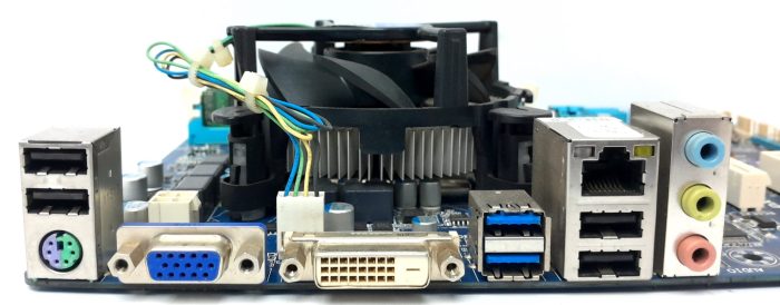 Gigabyte Motherboard Intel i3-2100 With I/O Shield GA-H61MA-D2V LGA1155 DDR3 MICRO ATX - Image 7