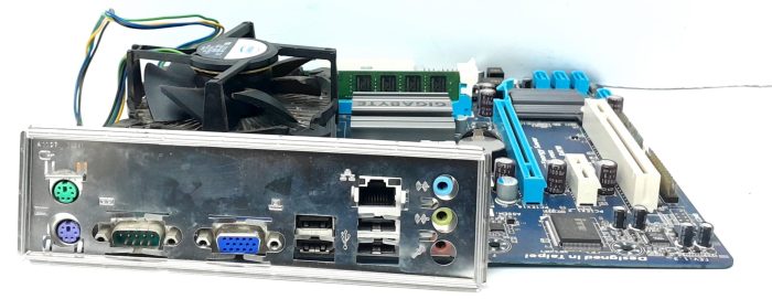 Gigabyte Motherboard Intel Pentium E5700 With I/O Shield GA-G41MT-S2P LGA775 DDR3 MICRO ATX - Image 6