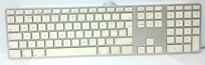 Apple Wired Keyboard A1243 - Image 2
