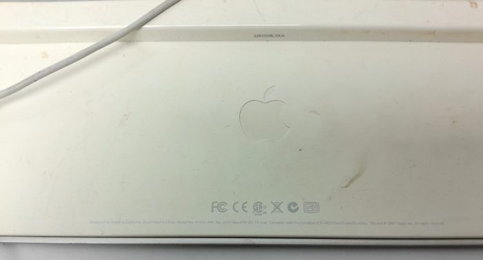 Apple Wired Keyboard A1243 - Image 3
