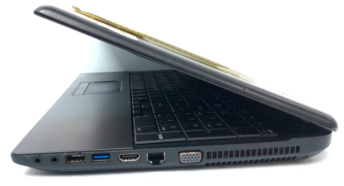 Toshiba_Satellite_Pro_C50_A-1e2_4