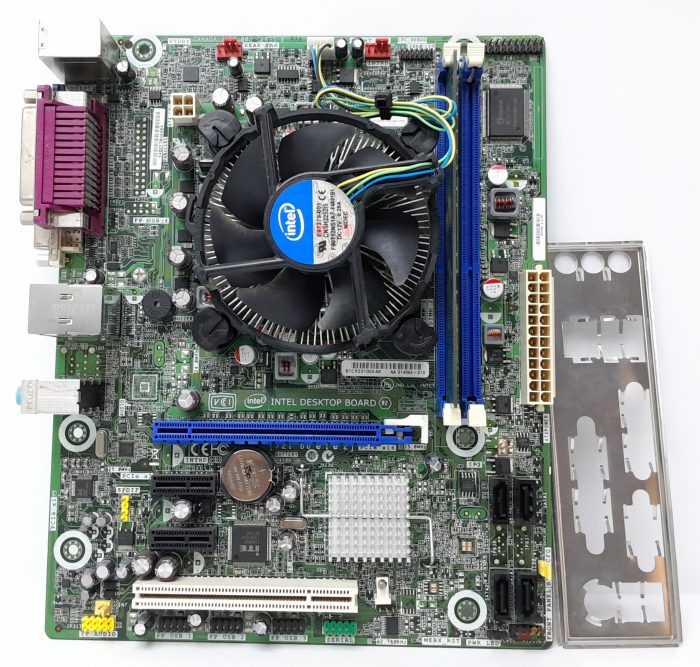 Intel Motherboard Intel i3-3240 With I/O Shield DH61CR LGA1155 DDR3 MICRO ATX - Image 2