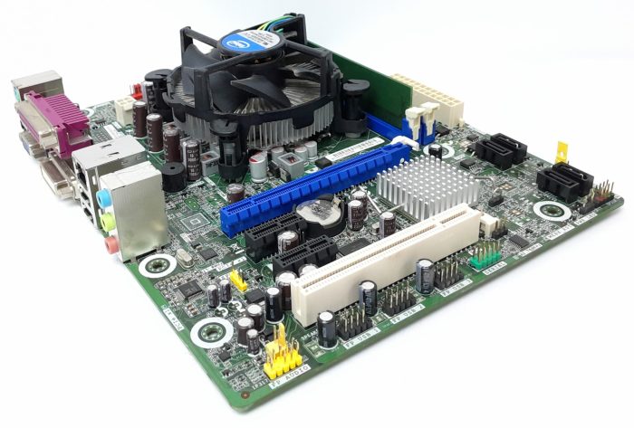 Intel Motherboard Intel i3-3240 With I/O Shield DH61CR LGA1155 DDR3 MICRO ATX - Image 5