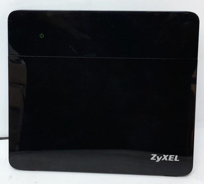 ZyXEL Gigabit Ethernet Dual Band Wireless Router VMG8924-B10A - Image 2