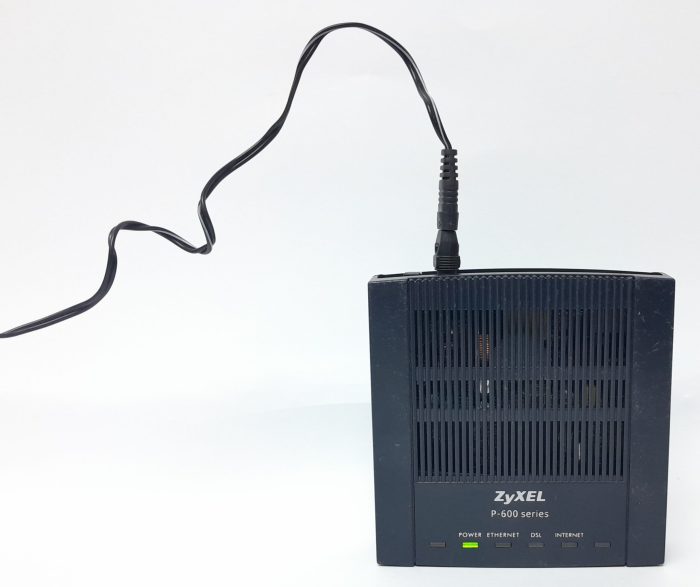ZyXEL Router P-660R-D1 - Image 2