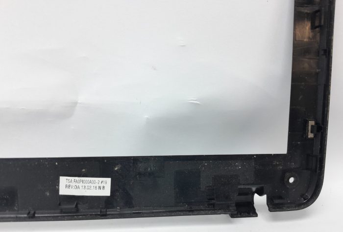 Acer Aspire E1-571 Laptop Screen Bezel - Image 5