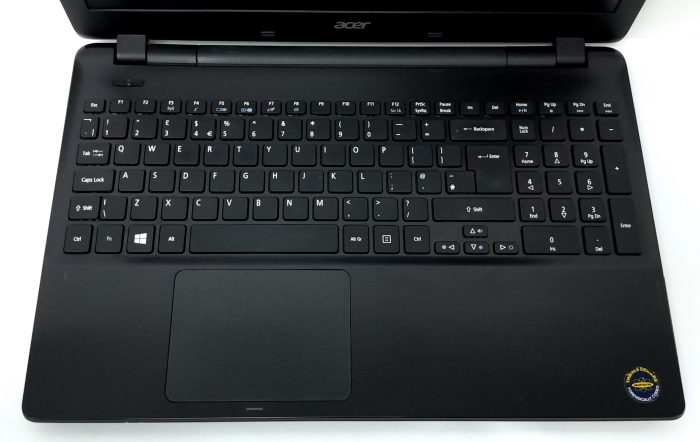 Acer_Travelmate_P256-m_3