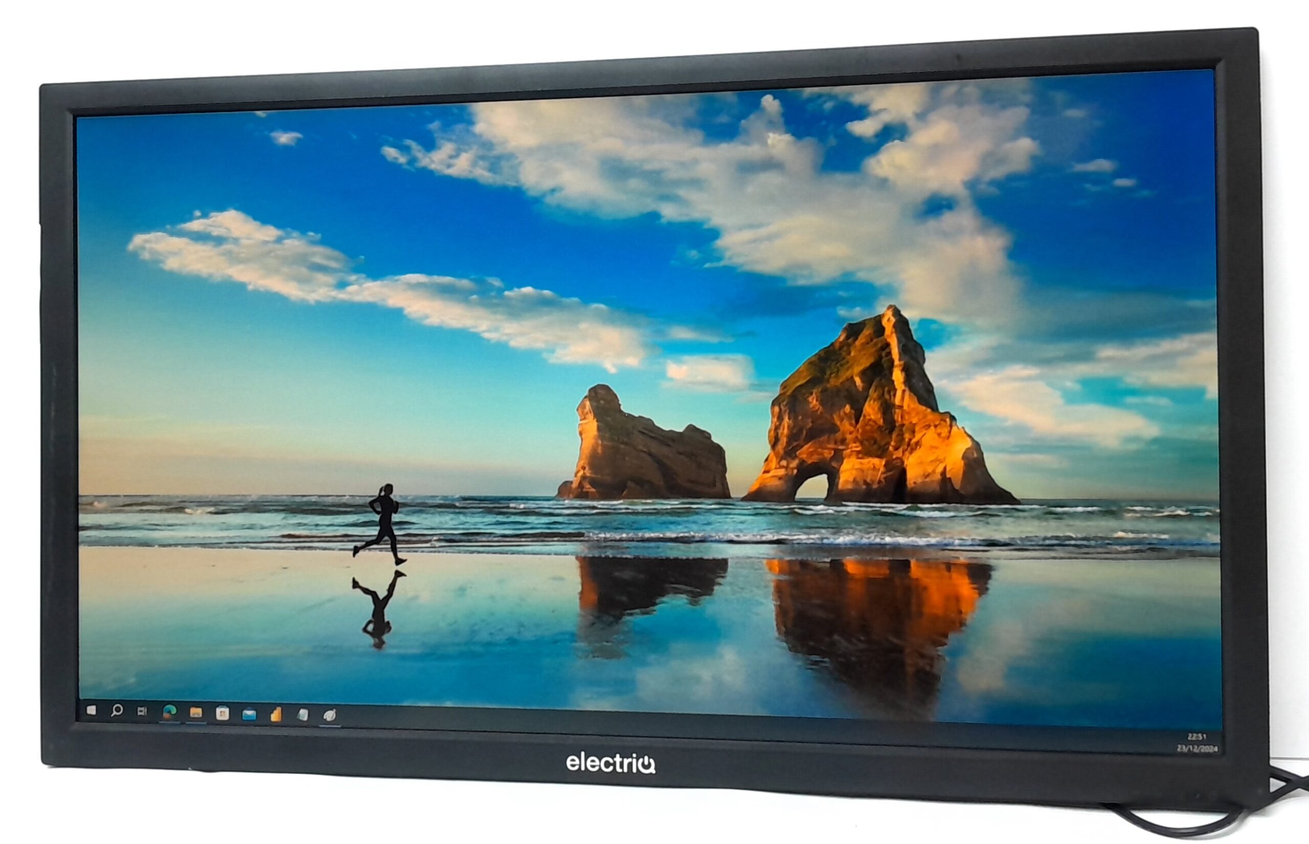 Electriq_Eiq-244kmhdr_1.jpg Electriq_Eiq-244kmhdr_1