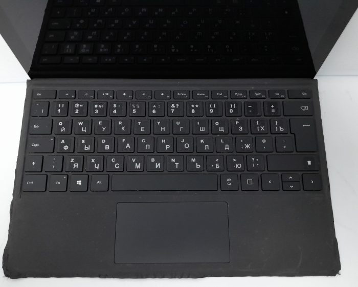 Microsoft_Surface_Pro_4_3