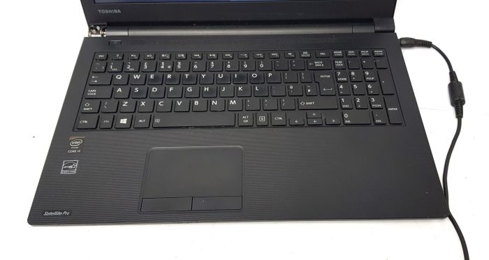 Toshiba_R50-b-12p_3