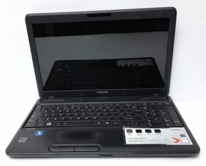 Toshiba_Satellite_C660d-15x_2