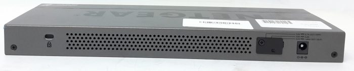 Netgear 16 Port PoE/PoE+ Gigabit Unmannaged Switch GS116LP - Image 4