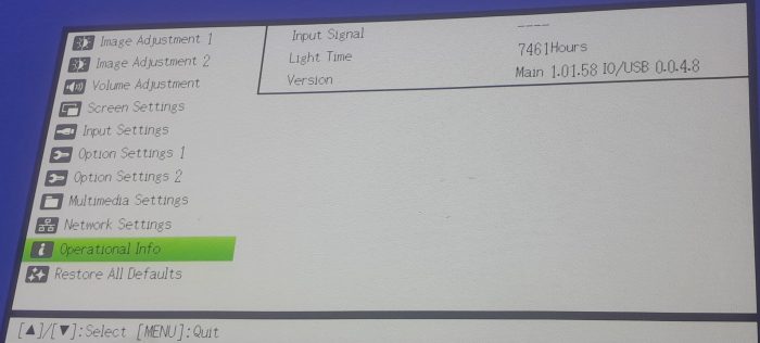 Casio HDMI VGA Projector With 7461 Lamp Houes Used XJ-UT310WN - Image 2