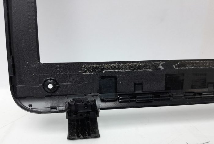 HP Pavilion 15-P078SA Laptop Screen Bezel - Image 5