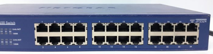 Netgear 24 Port 10/100 Switch Prosafe JFS524 - Image 5