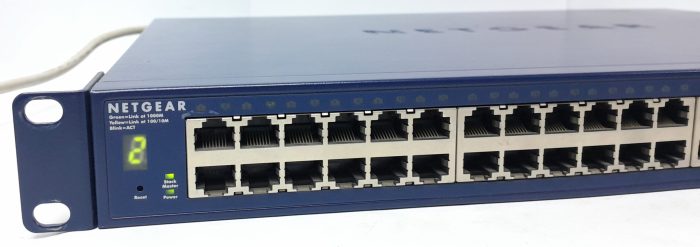 Netgear 48 Port Gigabit Stackable Smart Switch With 4 SFP Port Prosafe GS748TS - Image 6