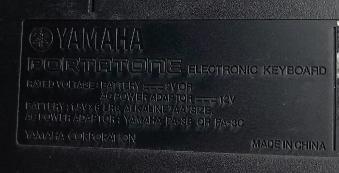 Yamaha Electronic Keyboard PORTATONE YPT-200 - Image 3