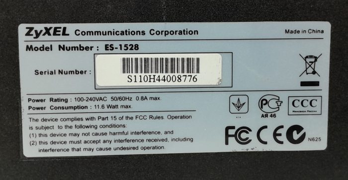 ZyXEL 24 Port Network Switch ES-1528 - Image 3