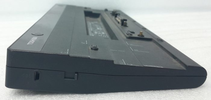 Toshiba Port Replicator PA5116E-1PRC - Image 4
