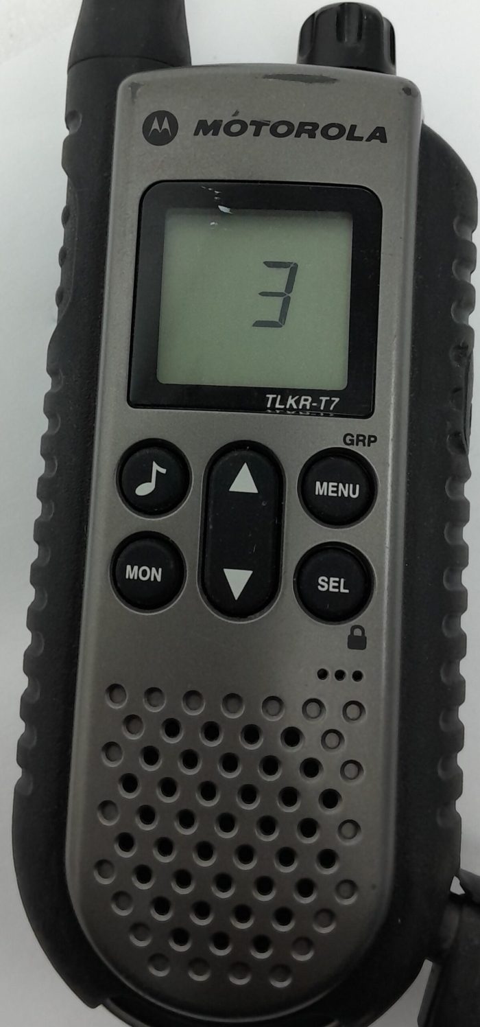 Motorola Two Way Radio Walkie Talkie TLKR T7 job lot 4 - Image 9