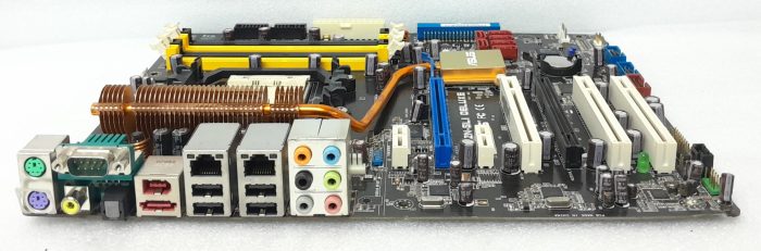Asus Motherboard M2N-SLI DELUXE - Image 6