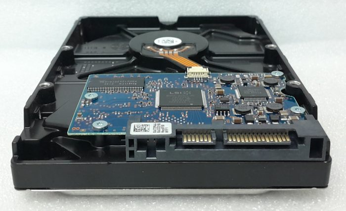 Hitachi 500GB Hard Drive HDS721050CLA362 - Image 5