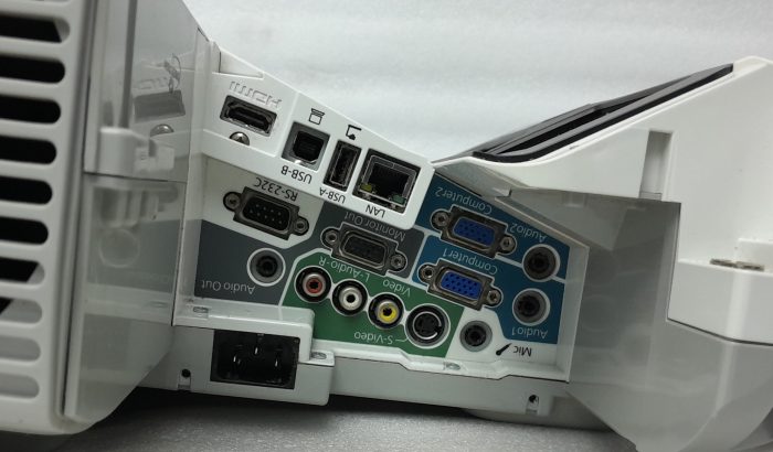 Epson HDMI VGA Projector with 2848 Lamp Hours Used EB-485Wi H452B - Image 4