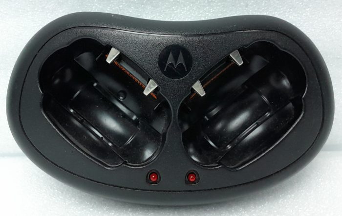 Motorola Dual Charging Dock Station for Walkie Talkie IXPN4023A - Image 6