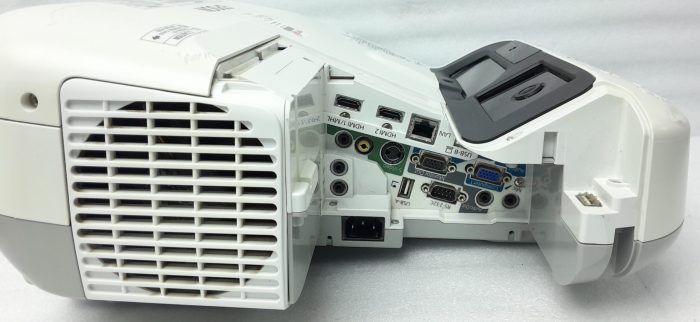 Epson HDMI VGA Projector with 3817 Lamp Hours Used EB-585Wi H600B - Image 4