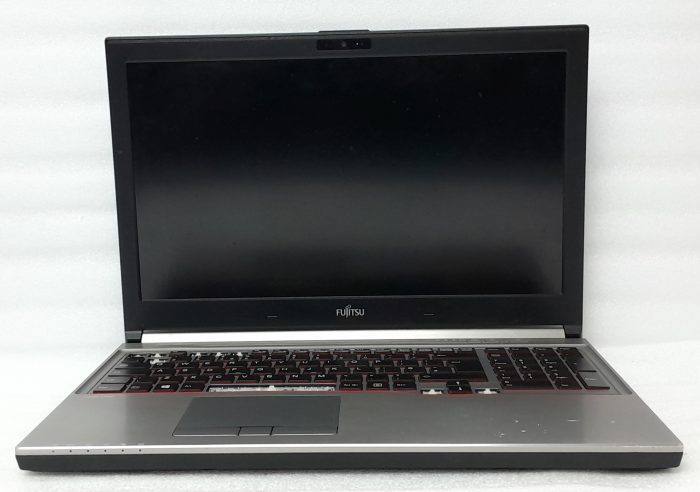 Fujitsu_Celsius_H770_2