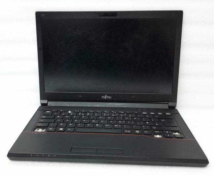 Fujitsu_Lifebook_E547_2