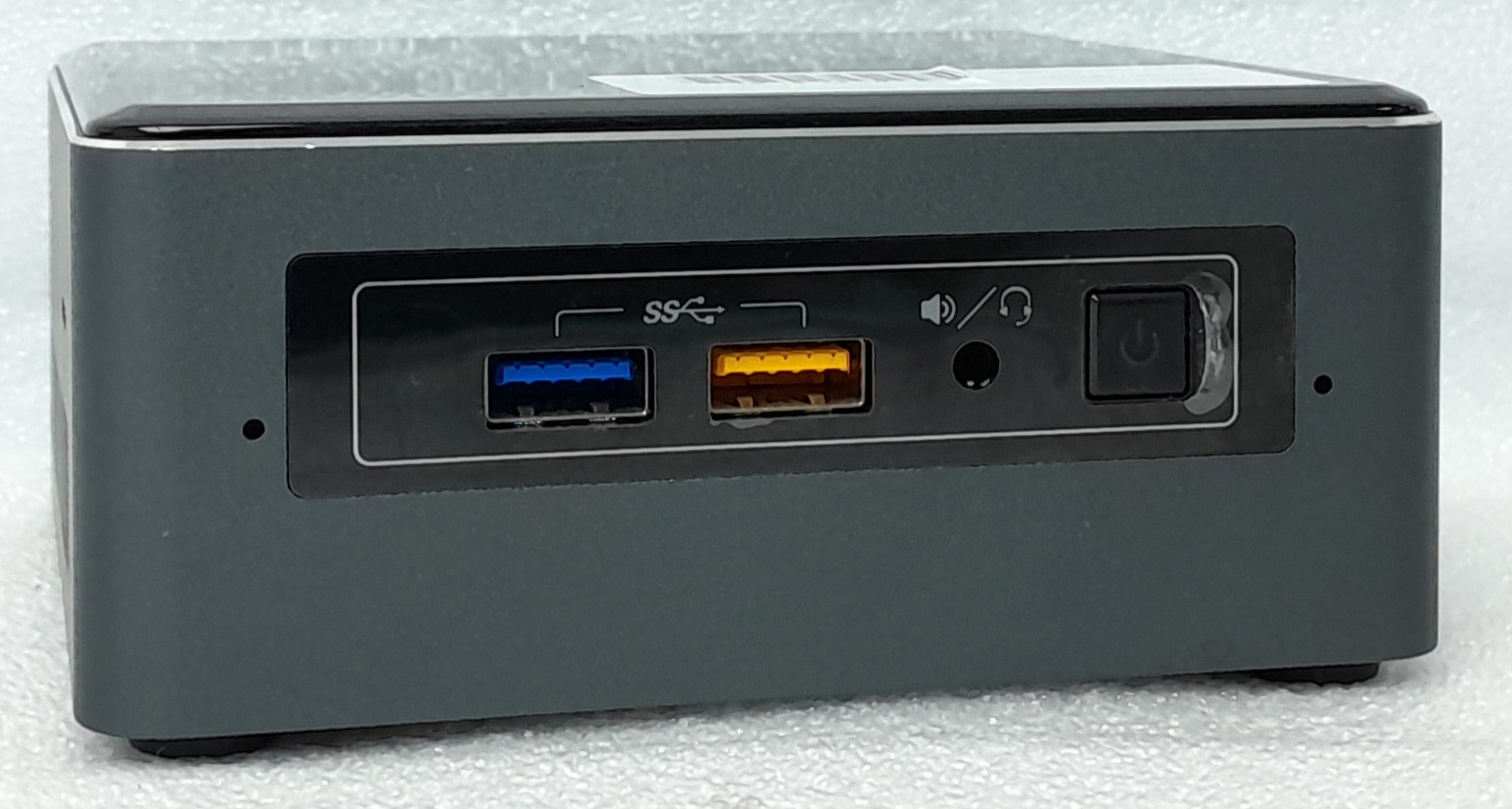Intel_Nuc_Nuc7i3bnhxf_1.jpg Intel_Nuc_Nuc7i3bnhxf_1