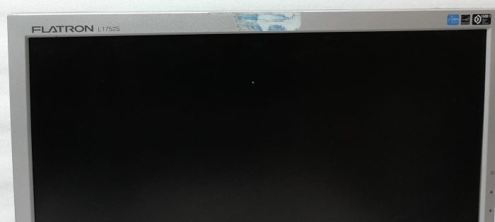 Lg_Flatron_L1752s-sf_3
